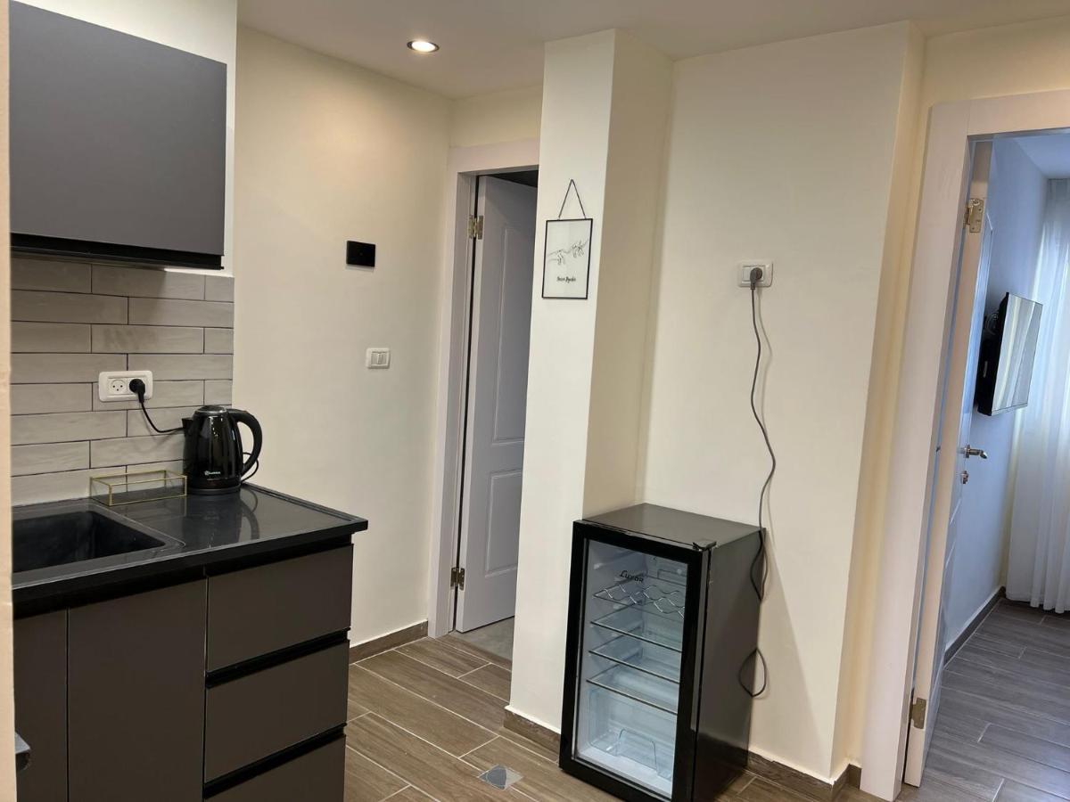 מגדל חי Apartment