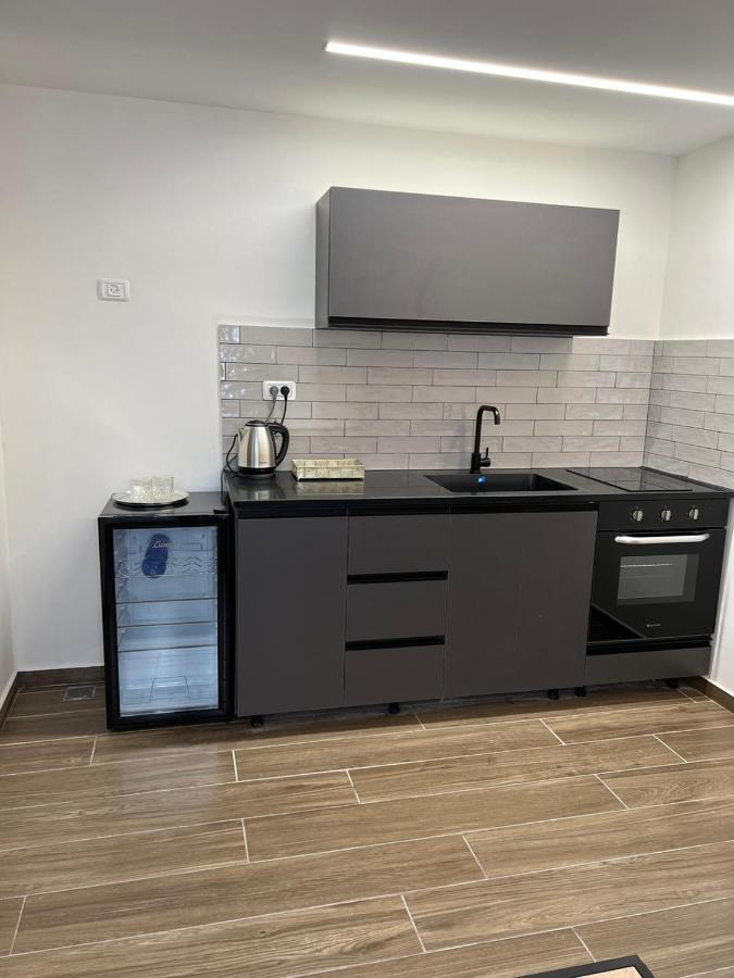 מגדל חי Apartment
